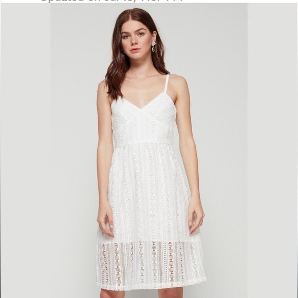 Ali & Jay Bellissimo White Midi Dress Size Medium - Picture 1 of 16